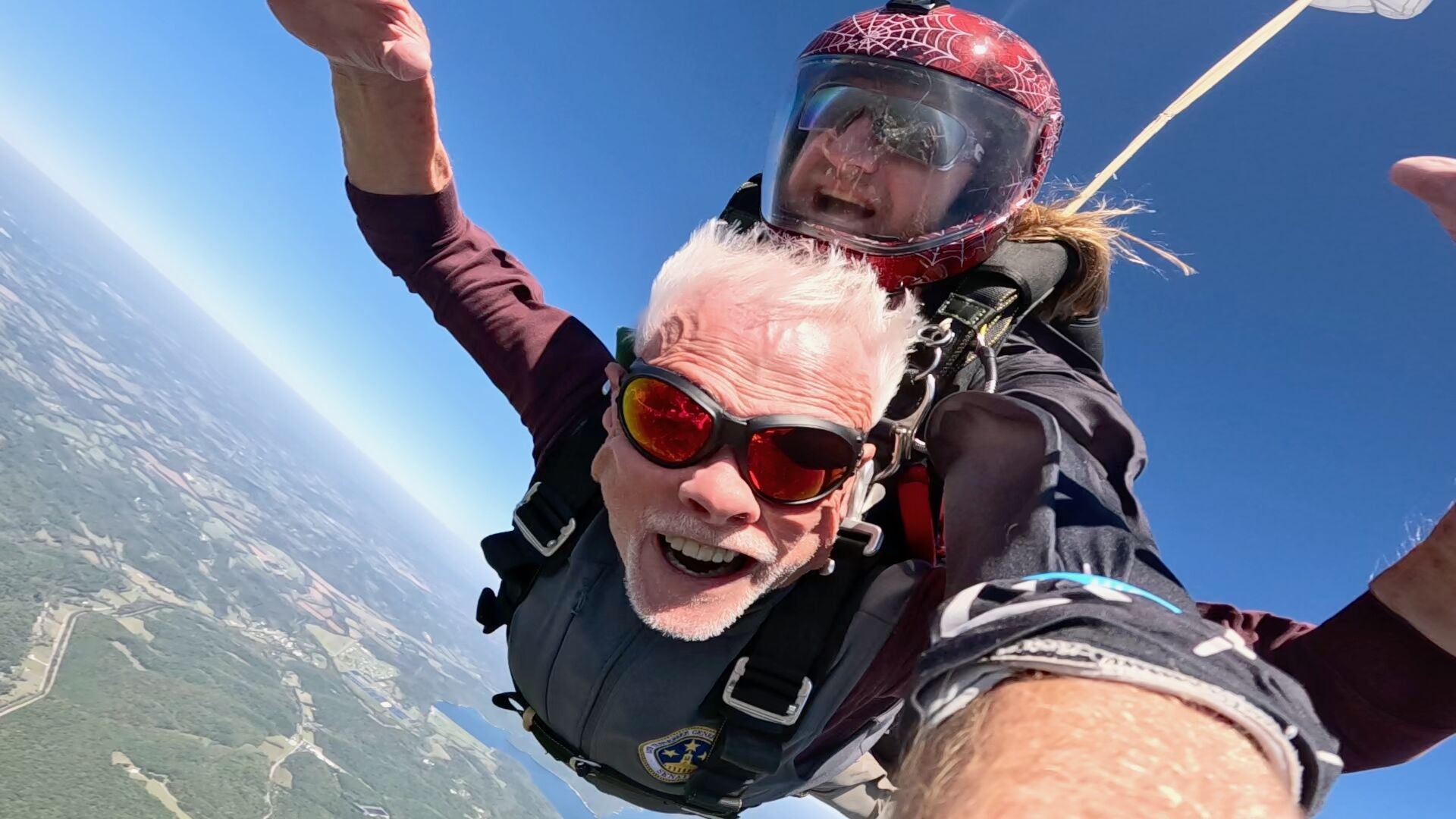 Yager skydive 1.jpg